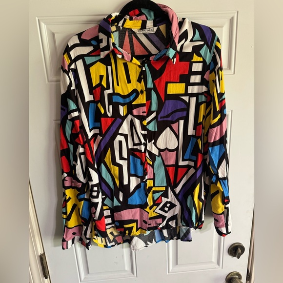 Big Dart Button - Picture 1 of 2